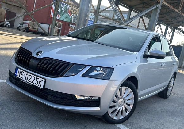 Skoda Octavia cena 41300 przebieg: 203000, rok produkcji 2018 z Elbląg małe 191